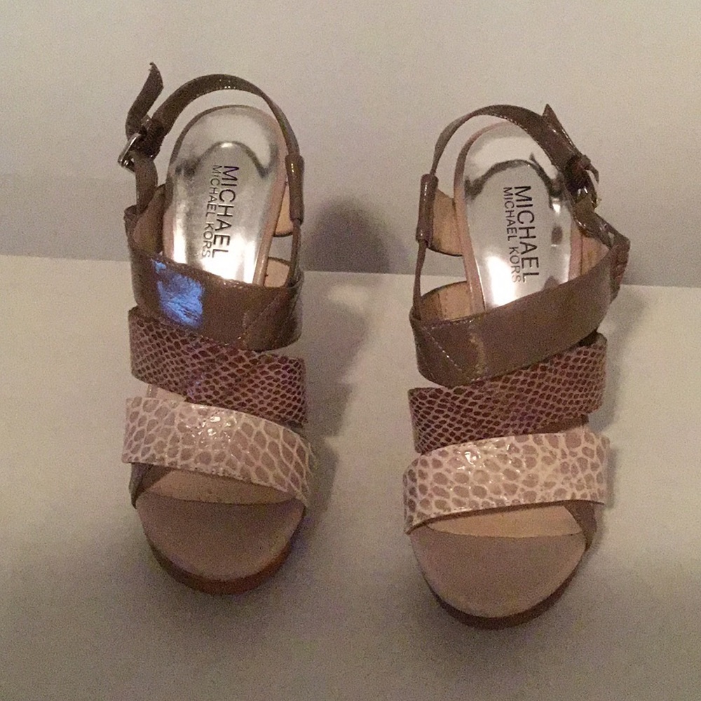 MICHAEL KORS Wedges.